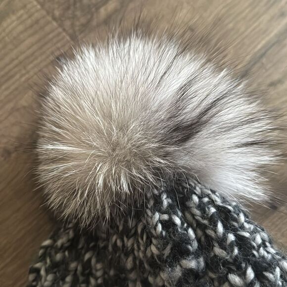 Kyi Kyi Fox fur Pom Pom Beanie